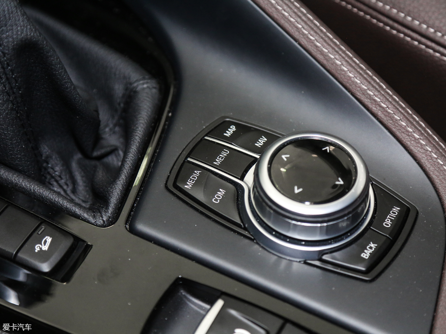 2018��RX1 xDrive 20Li ������