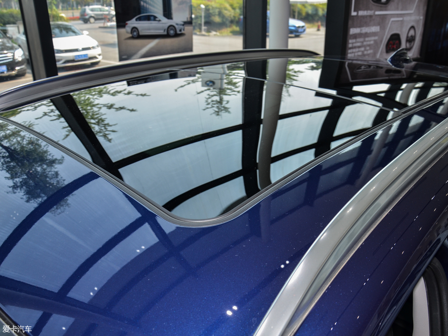 2018RX1 sDrive 18Li r