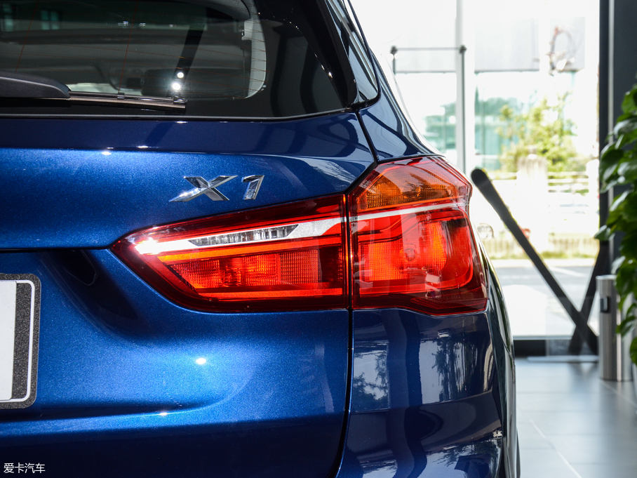 2018RX1 sDrive 18Li r