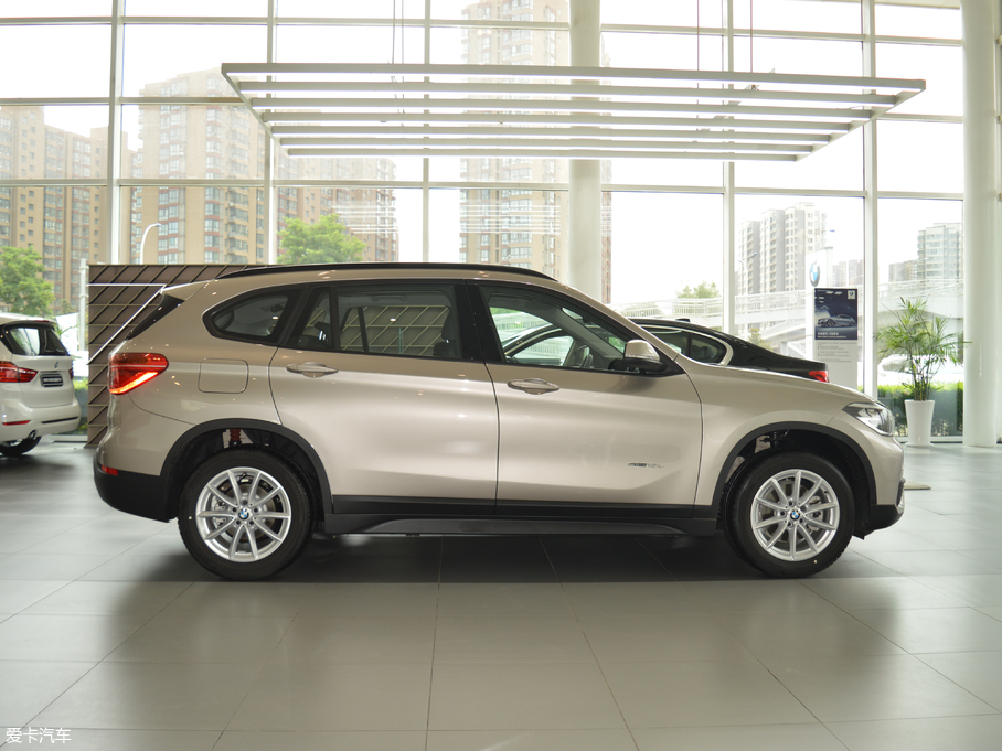 2018RX1 sDrive 18Li r