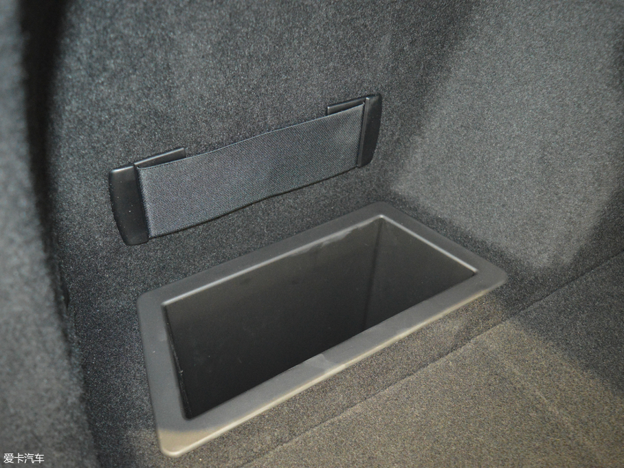 2018RX1 sDrive 18Li r(sh)