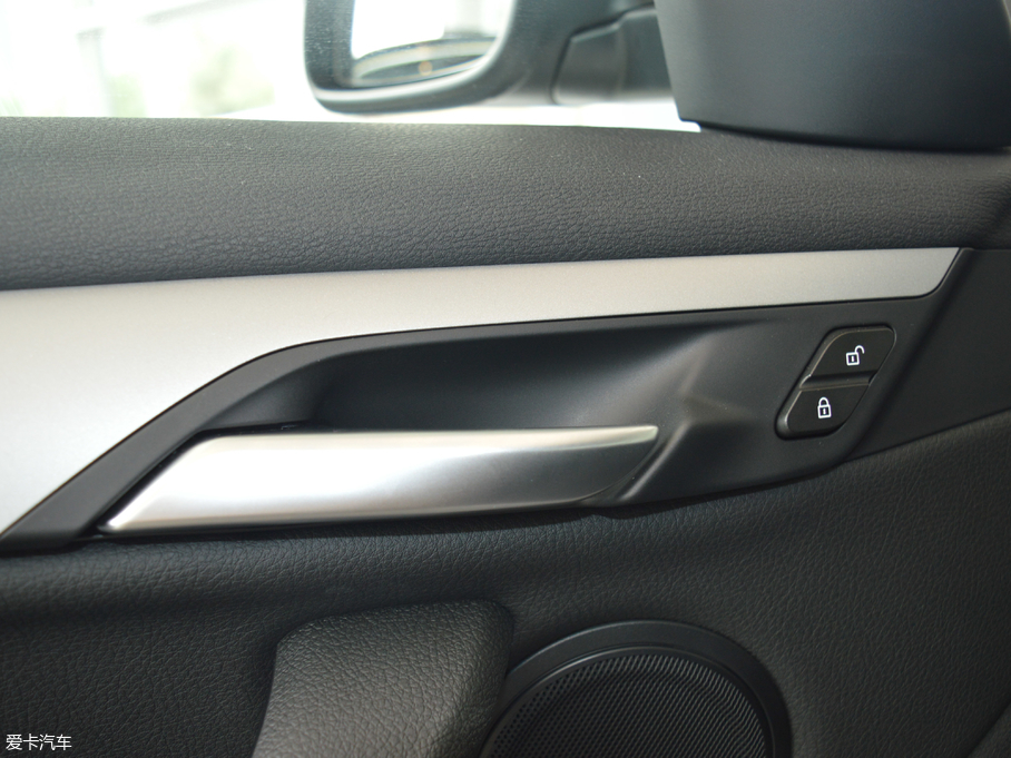 2018RX1 sDrive 18Li r