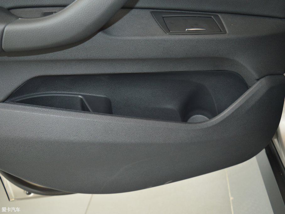 2018RX1 sDrive 18Li r