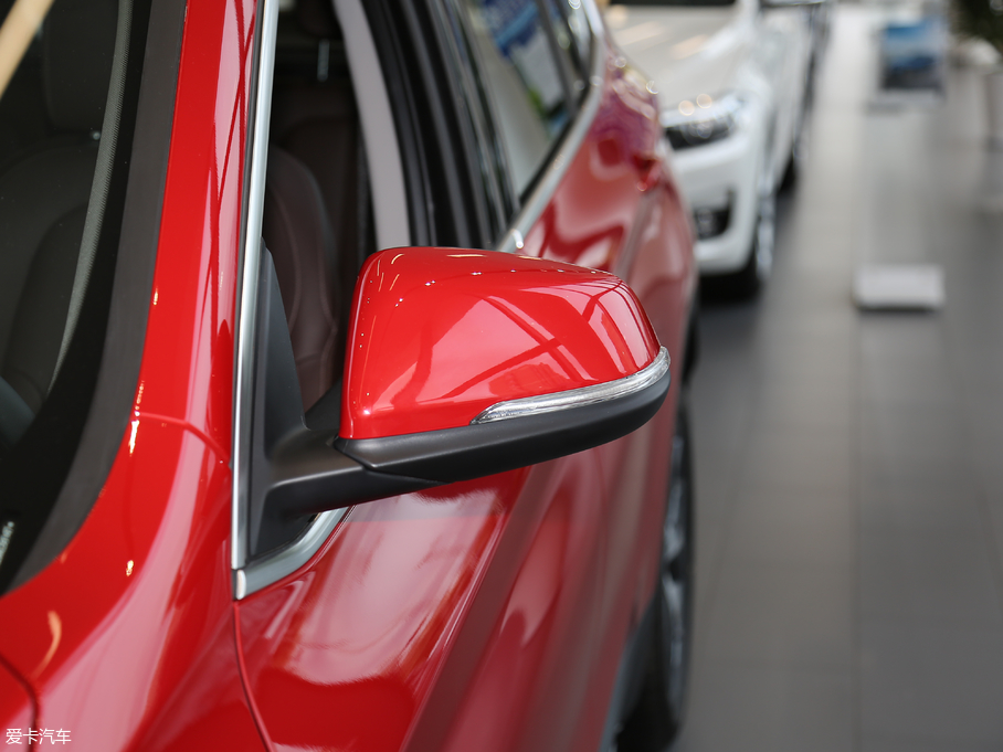 2018RX1 sDrive 18Li r