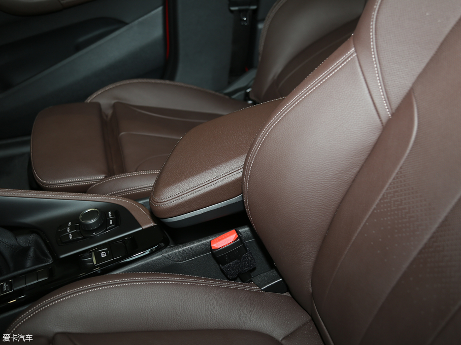 2018RX1 sDrive 18Li r(sh)