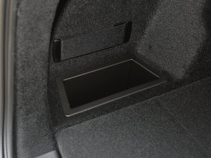2018款sDrive 18Li 尊享型 空间座椅