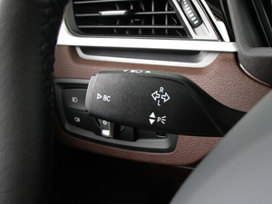 2018xDrive 20Li A п؅^