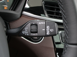 2018xDrive 20Li A п؅^