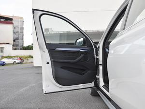 2018sDrive 18Li  {λ܇T