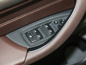 2018xDrive 20Li  п؅^