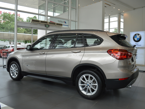 2018sDrive 18Li r w^