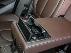 2018款xDrive 20Li 豪华型 空间座椅