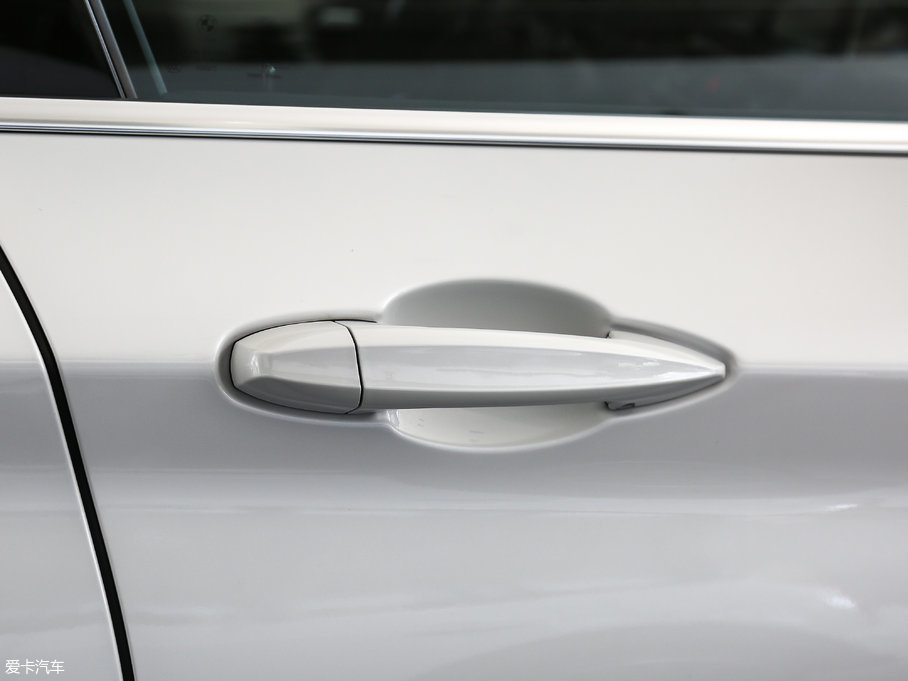 2018RX1Դ xDrive 25Le A