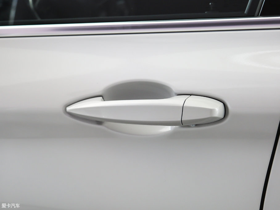 2018RX1Դ xDrive 25Le A