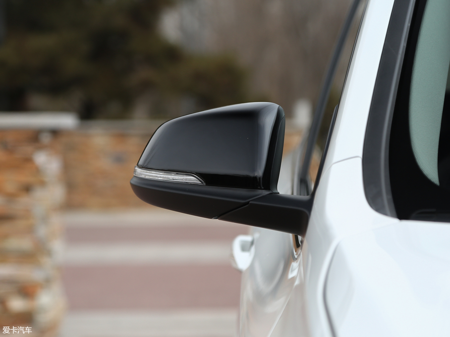 2018RX1Դ xDrive 25Le A