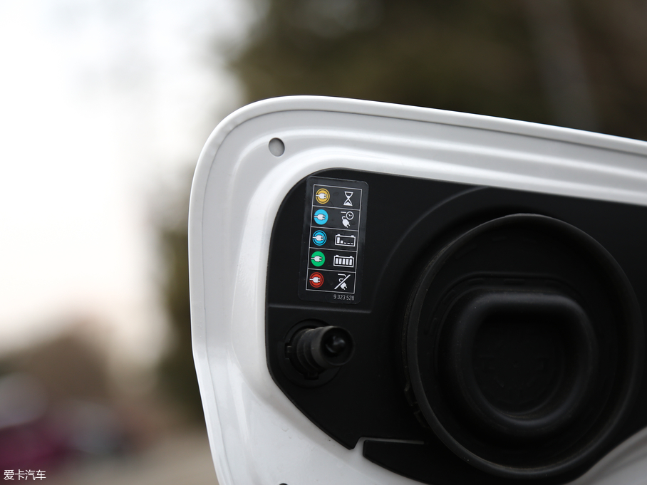 2018RX1Դ xDrive 25Le A