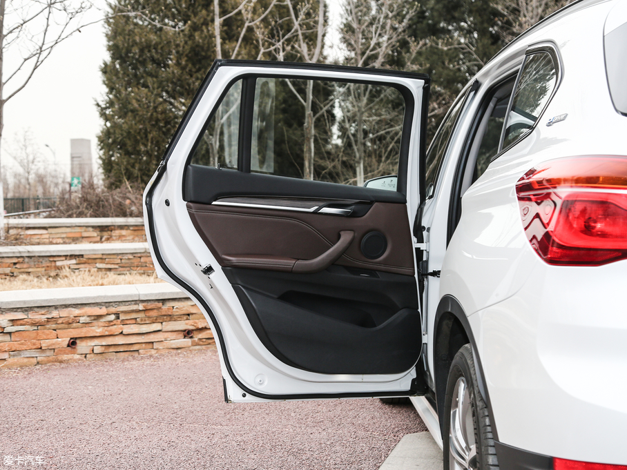 2018RX1Դ xDrive 25Le A