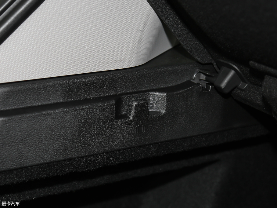 2018RX1Դ xDrive 25Le A