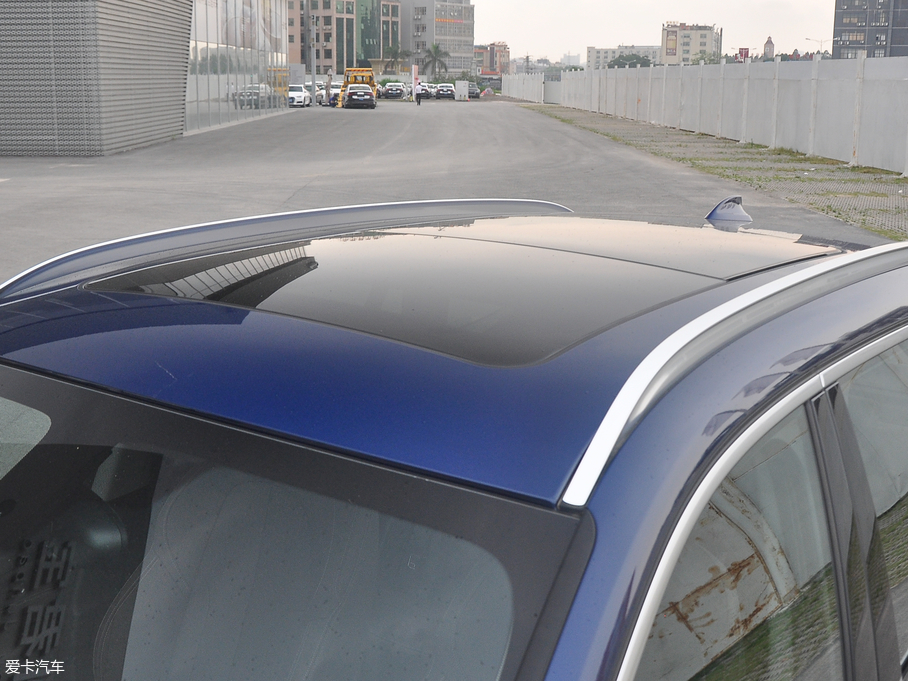 2018RX1Դ xDrive 25Le A