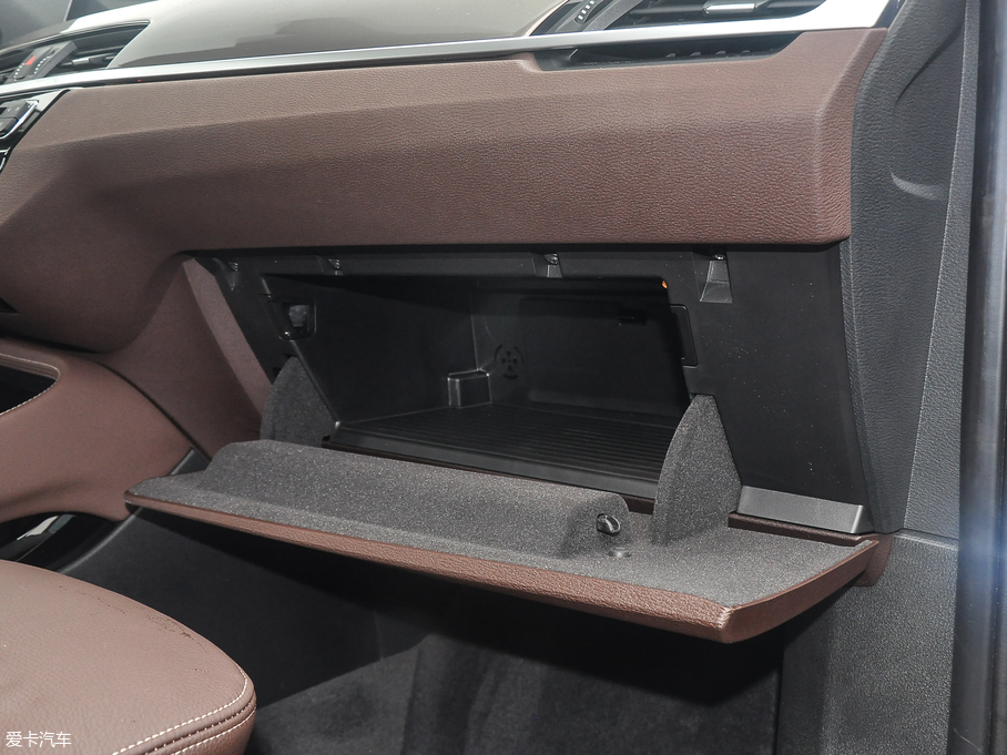 2018RX1Դ xDrive 25Le A