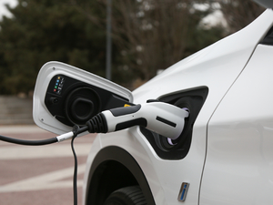 2018��xDrive 25Le ���A�� �������^