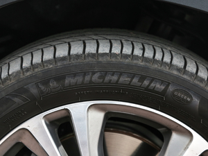 2018xDrive 25Le A ݆̥Ʒ