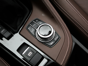 2018xDrive 25Le A п؅^