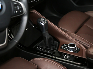 2018xDrive 25Le A QU