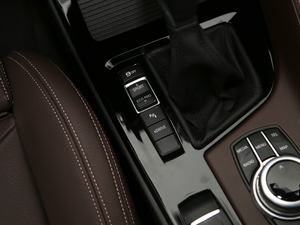 2018xDrive 25Le A п؅^