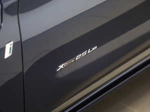 2018xDrive 25Le A ^