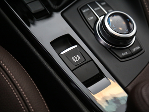 2018xDrive 25Le A п؅^