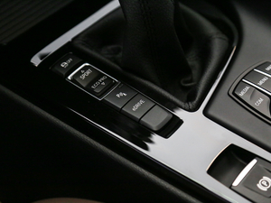 2018xDrive 25Le A п؅^