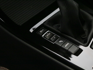 2018xDrive 25Le A п؅^