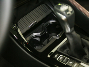 2018xDrive 25Le A п؅^