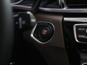 2018xDrive 25Le A п؅^