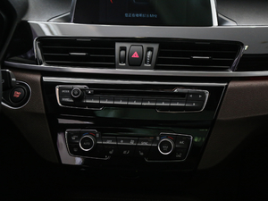 2018xDrive 25Le A п؅^