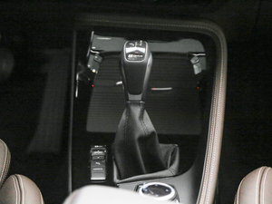 2018xDrive 25Le A п؅^