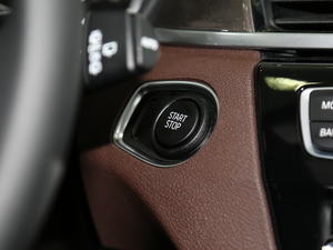 2018xDrive 25Le A п؅^