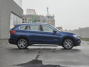 2018xDrive 25Le A w^