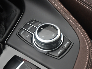 2018xDrive 25Le A п؅^