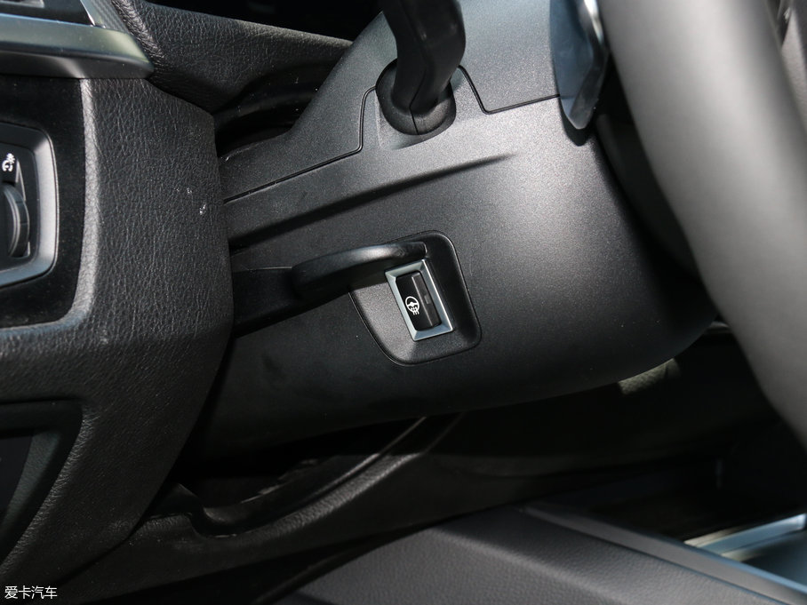 2018R3ϵ 330i M\ҹ