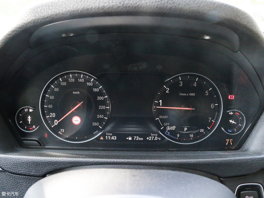 2018��R3ϵ 330i M�\(y��n)��(d��ng)��ҹ��