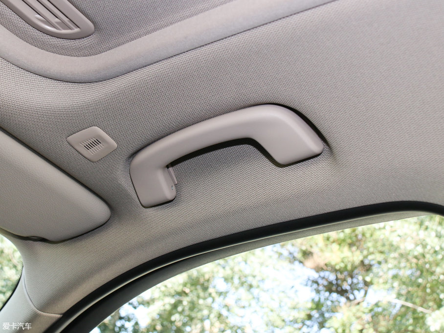 2018R3ϵ 330Li M\ҹ