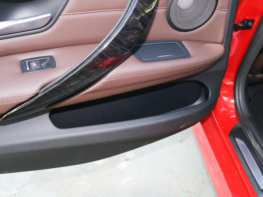 2018R3ϵ 330Li M\(yn)(dng)ҹ