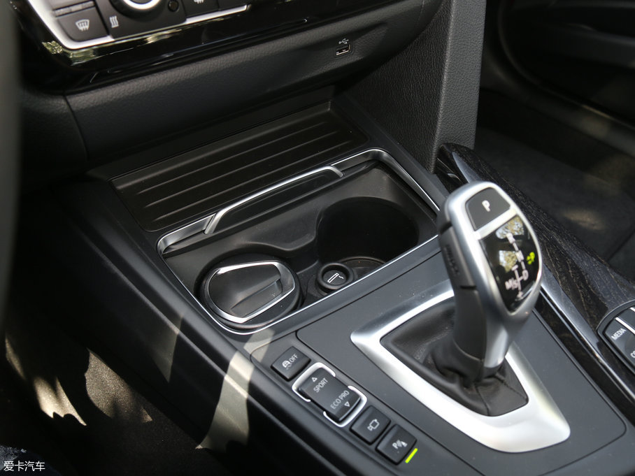 2018R3ϵ 330Li M\ҹ