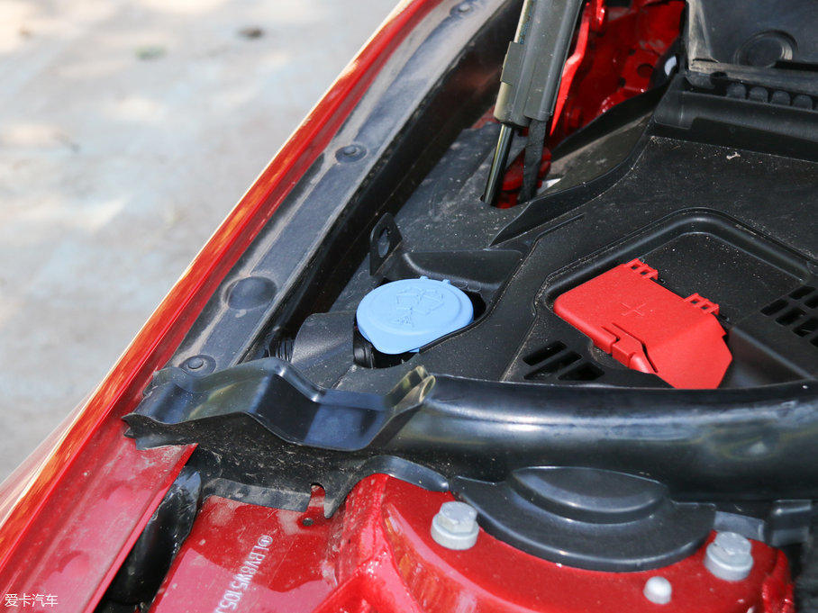 2018R3ϵ 330Li M\ҹ