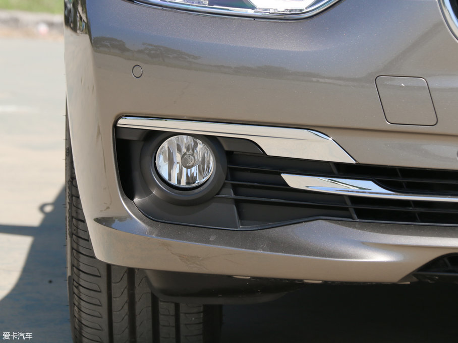 2018R3ϵ 330Li xDriveAb