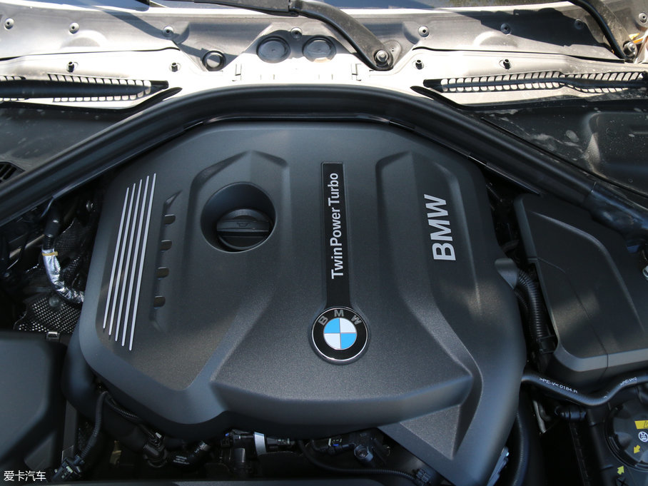 2018R3ϵ 330Li xDriveAb