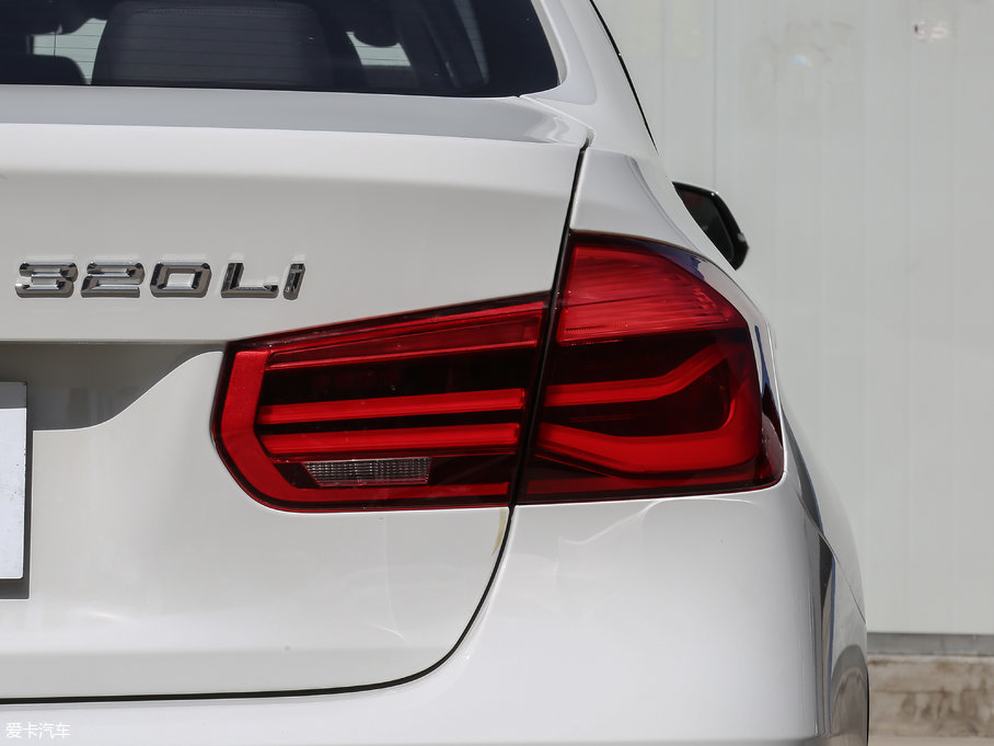 2018R3ϵ 320Li IM\b