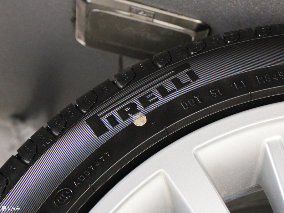 2018R3ϵ 320Li r(sh)